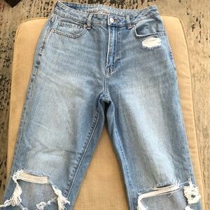 Women's American Eagle Distressed Mom Jeans Long Length